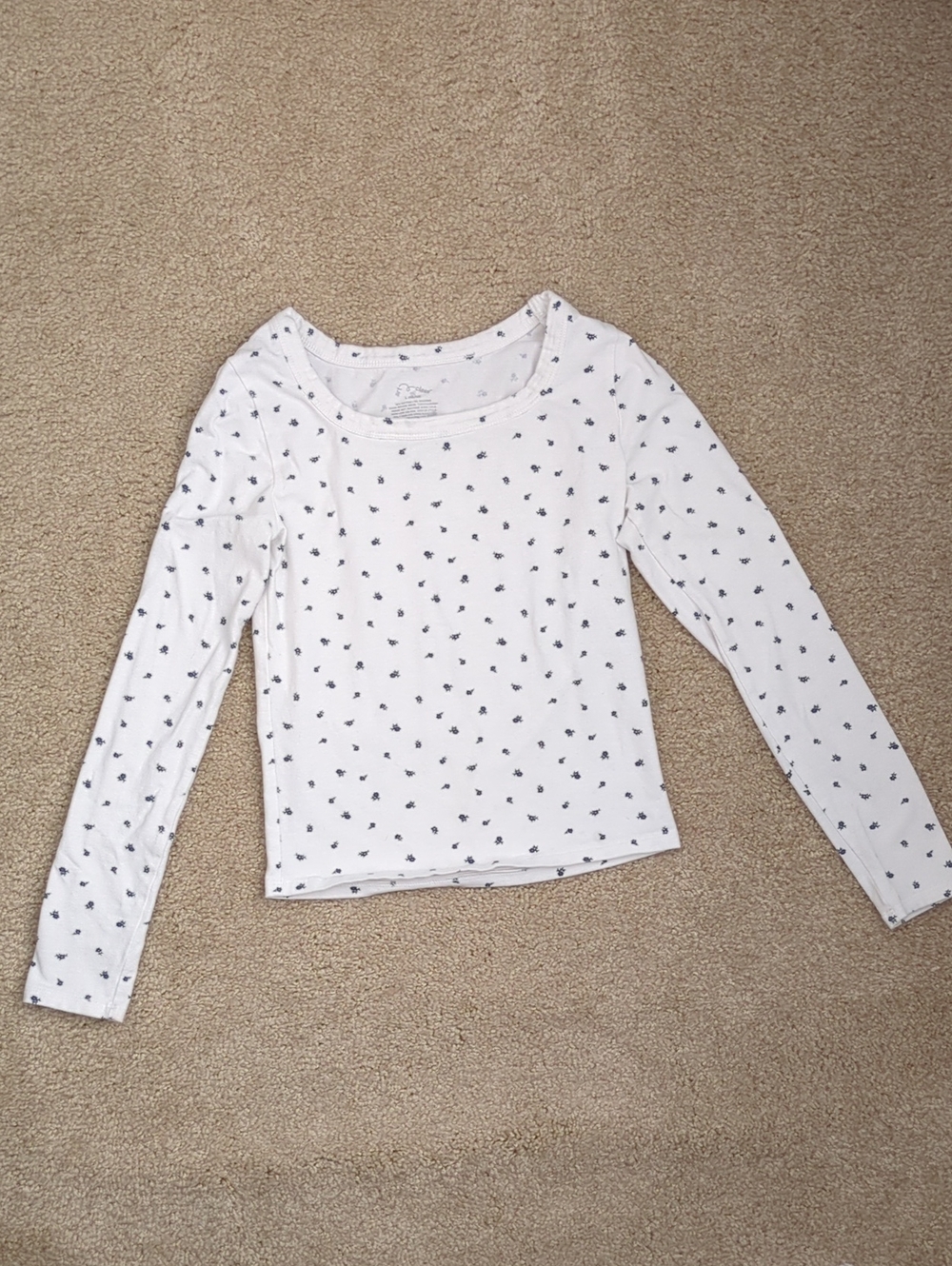 art class White Long-Sleeve Tee with Navy Flowers Dot Print